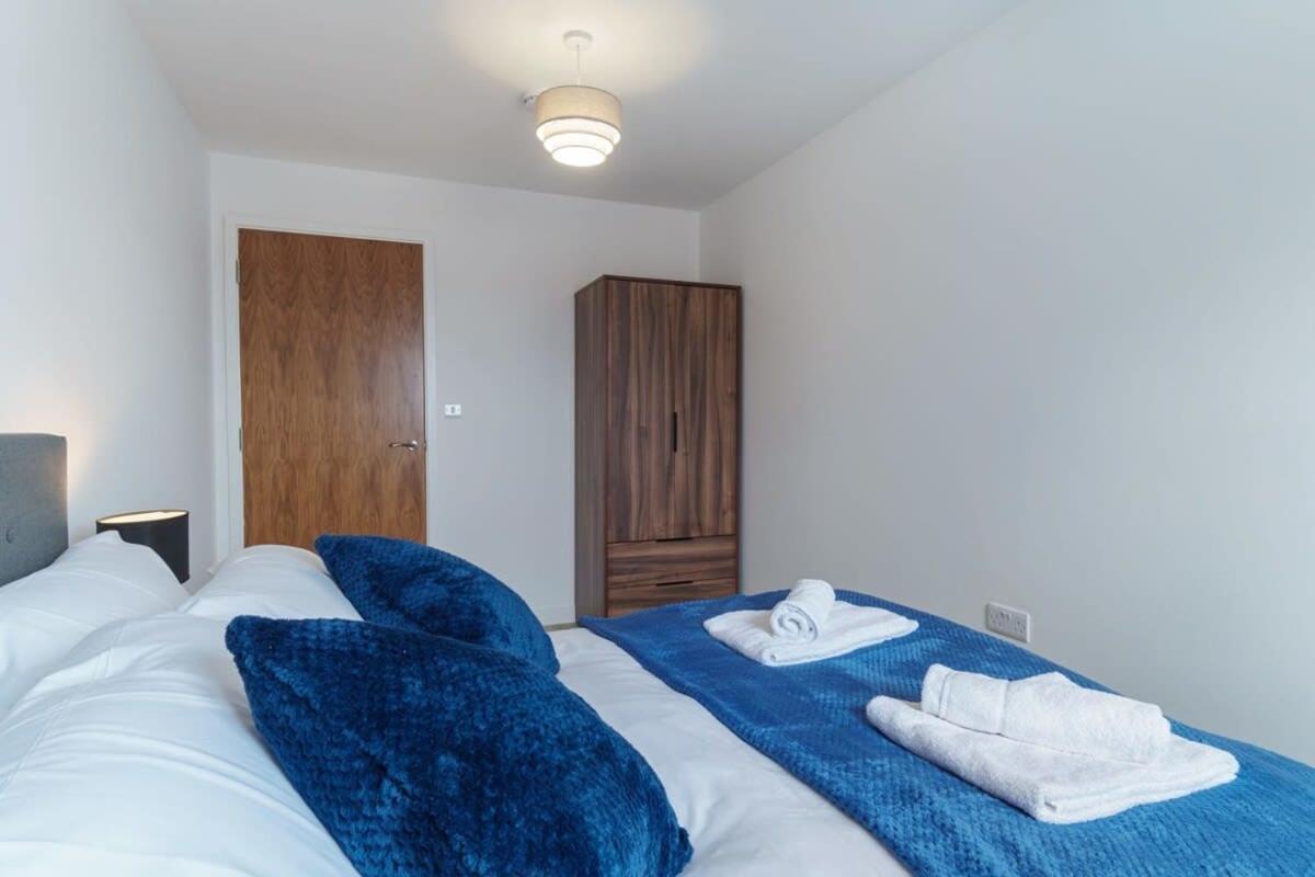 Appartement Stunning 2 Bed In Salford With Views