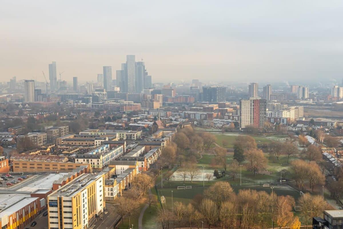 Stunning 2 Bed In Salford With Views Manchester
