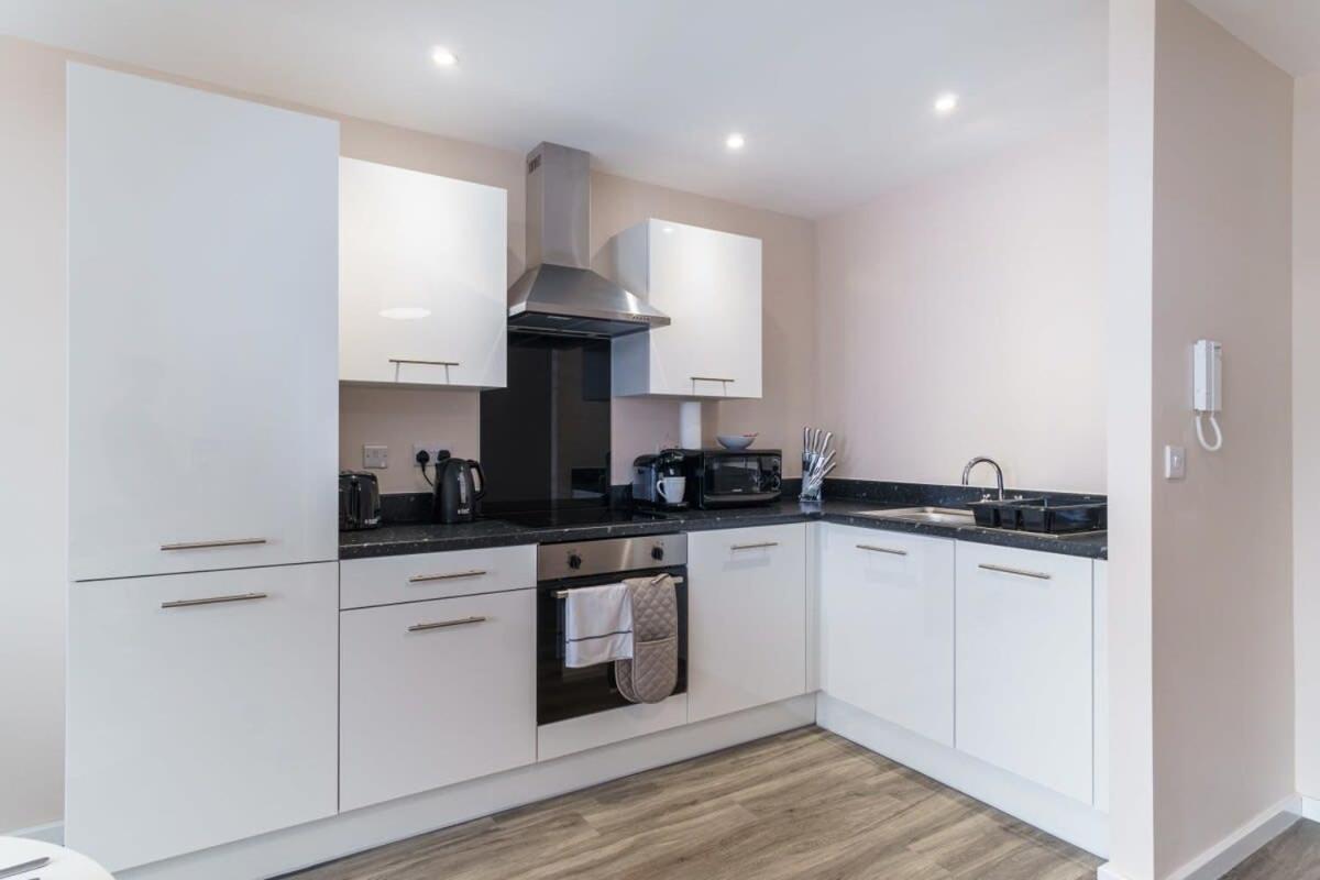Modern 1 Bedroom - Sleeps 2 * Manchester