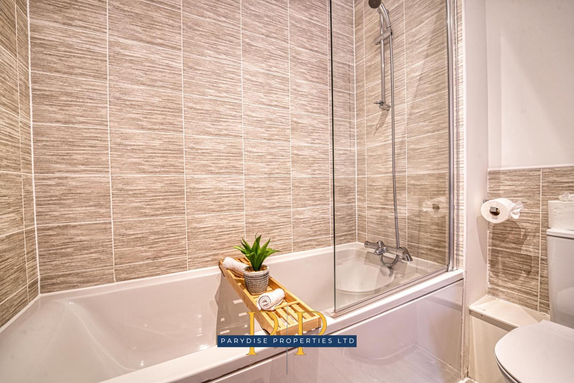 Appartement The Middlewood Plaza - By Parydise - Business Or Leisure Stays, Central Location, Sleeps 4, Salford