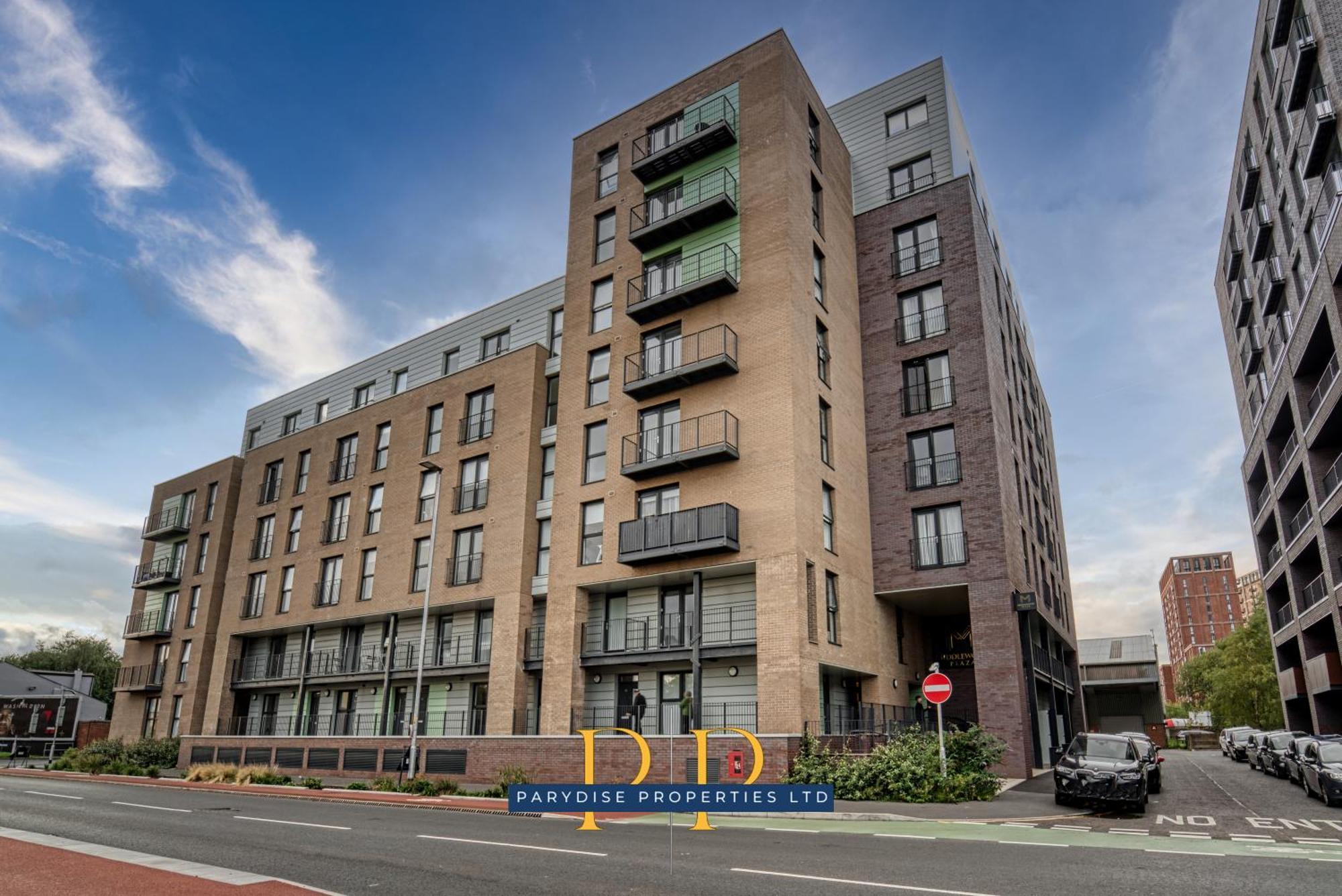 The Middlewood Plaza - By Parydise - Business Or Leisure Stays, Central Location, Sleeps 4, Salford Appartement Manchester