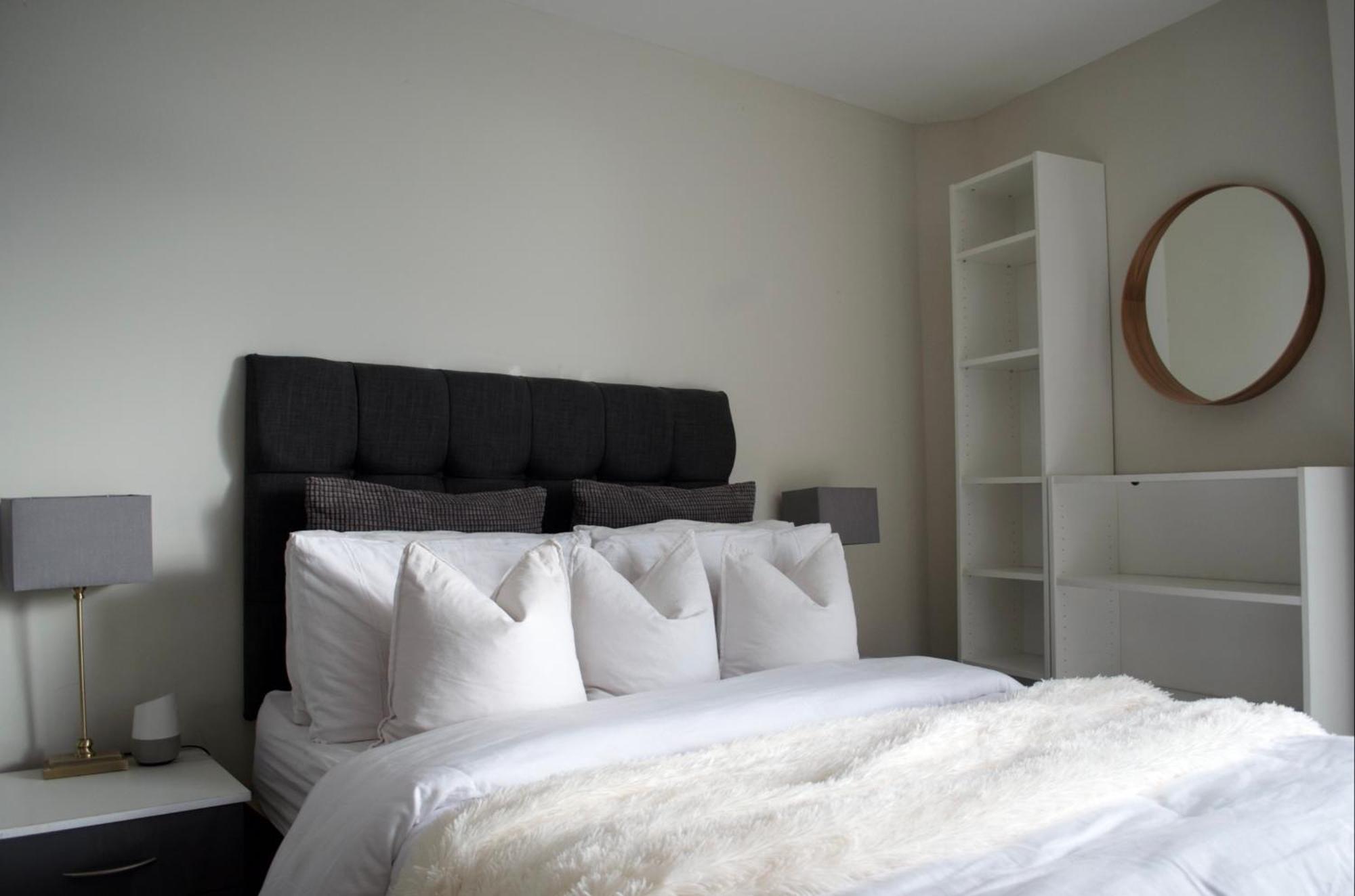 1 Bedroom In Apartment