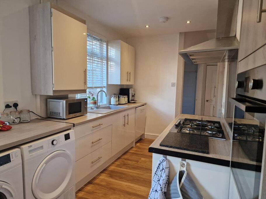 Gorgeous Edwardian Terrace In Old Trafford Vakantiehuis Manchester
