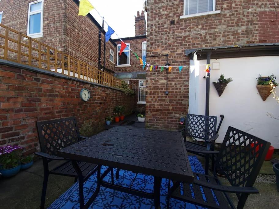 Gorgeous Edwardian Terrace In Old Trafford