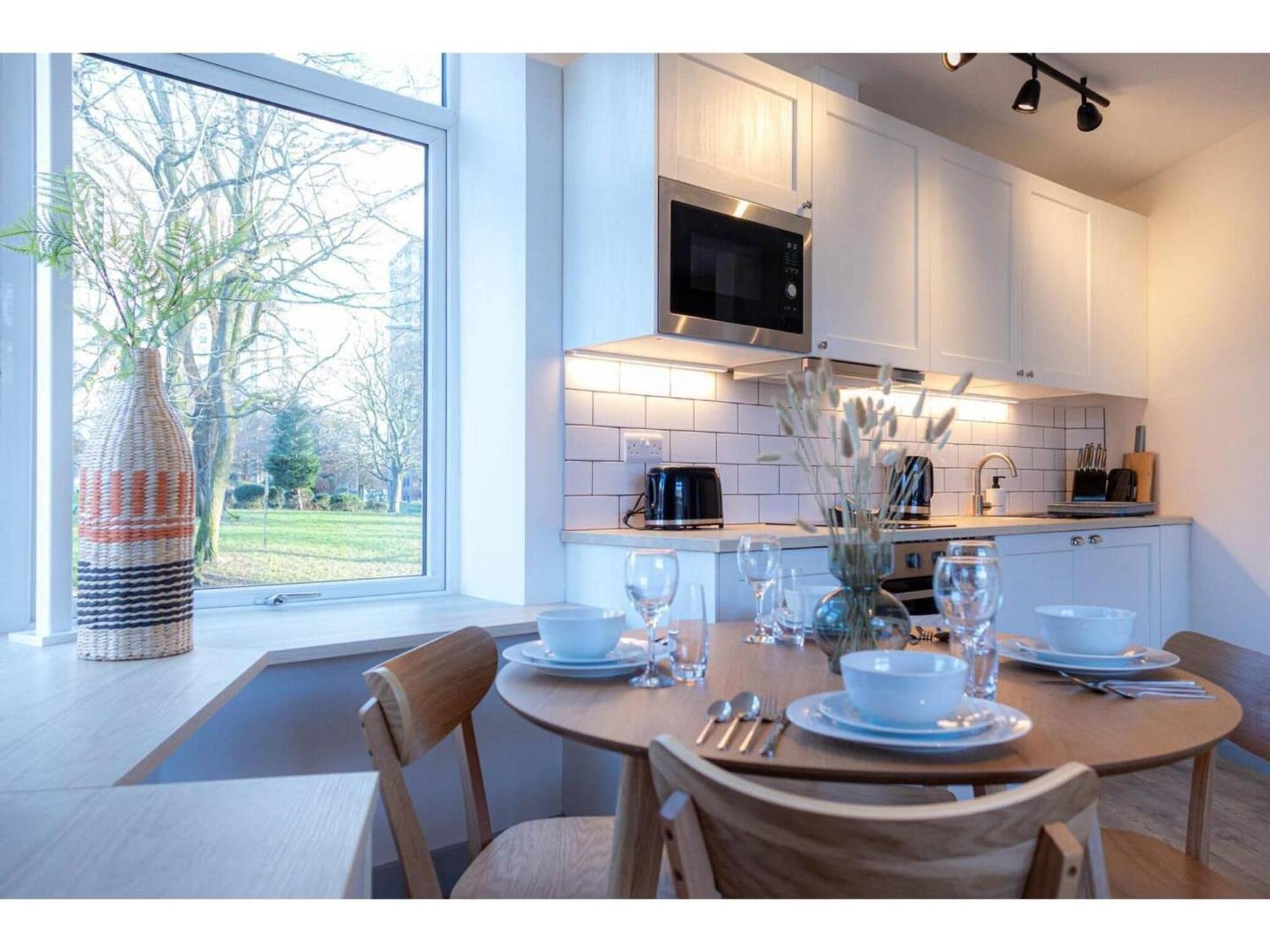 Apartment Churchside In Eccles Near Trafford And Salford *