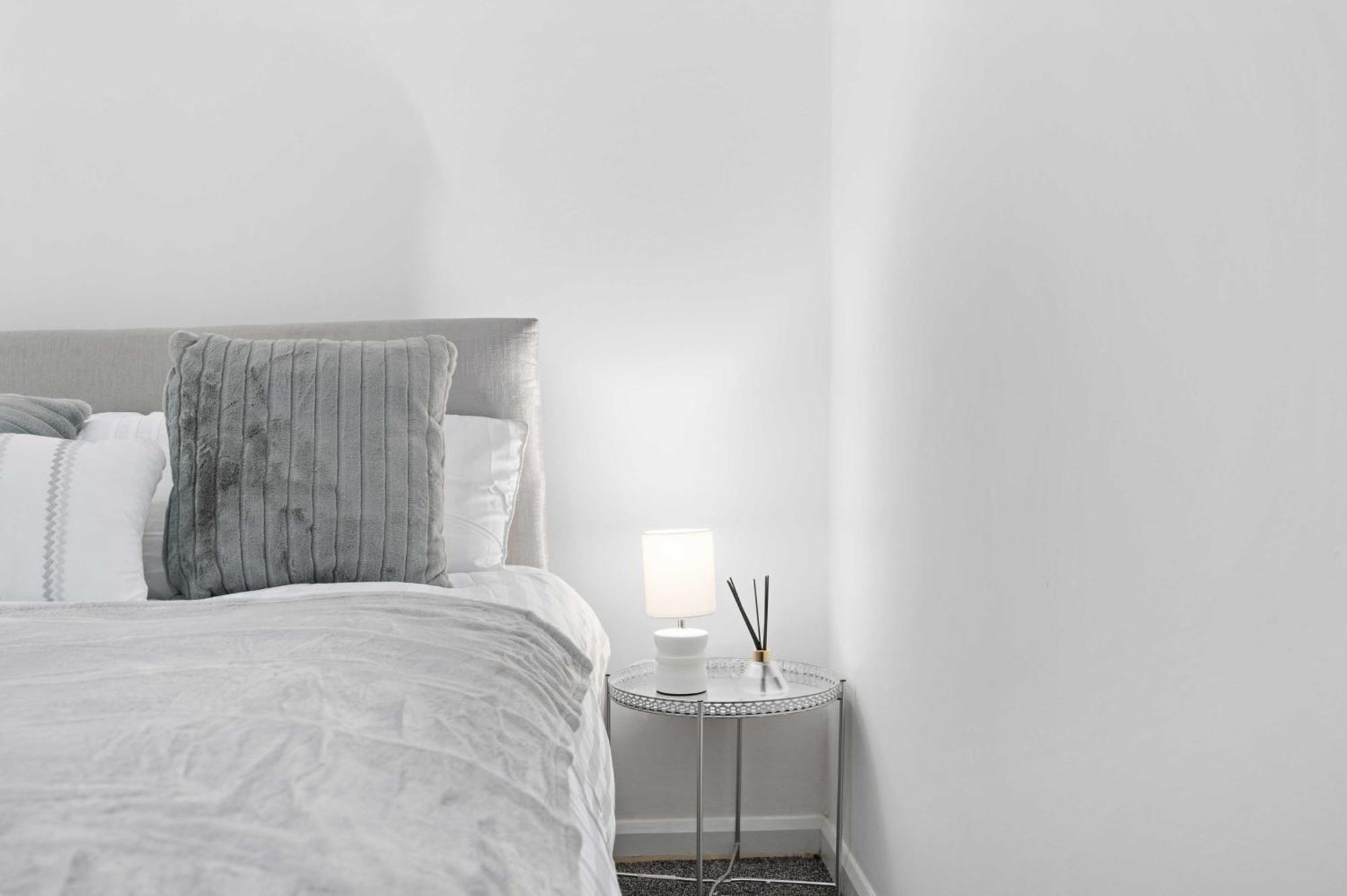 Modern 2bed Northern Quarter, Long Stays, Contractors *