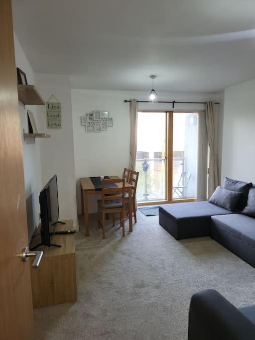 Delightful 2 Bedroom *