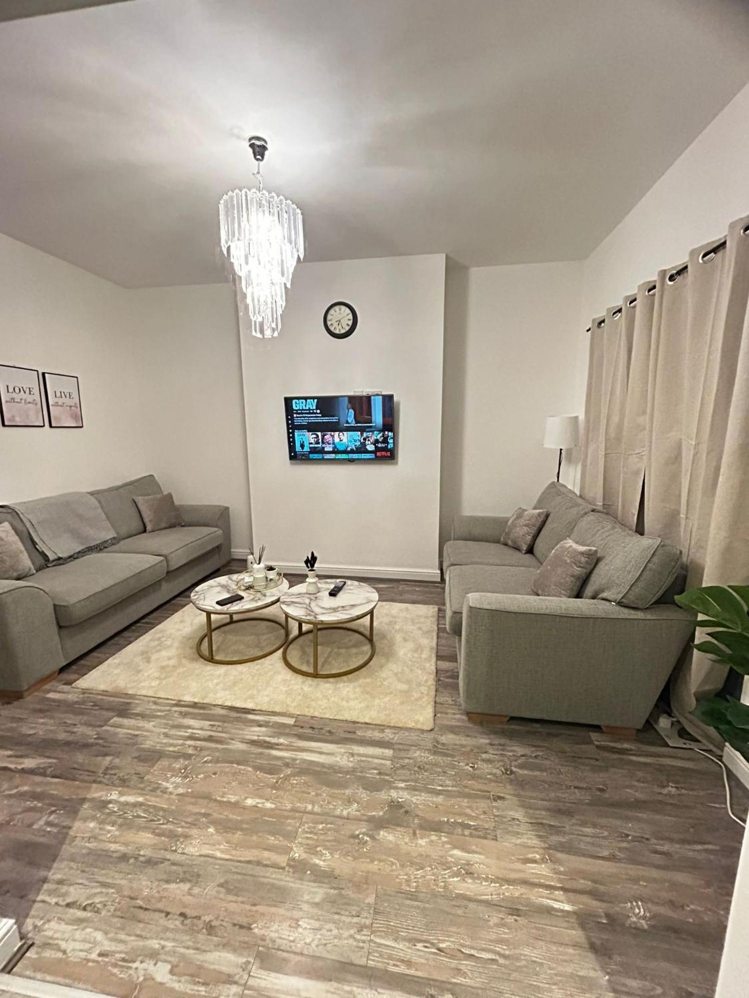 Appartement Lovely 5br In Manchester. Close To The Manchester