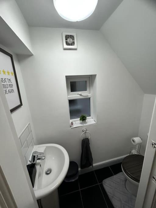 Appartement Lovely 5br In Manchester. Close To The Manchester