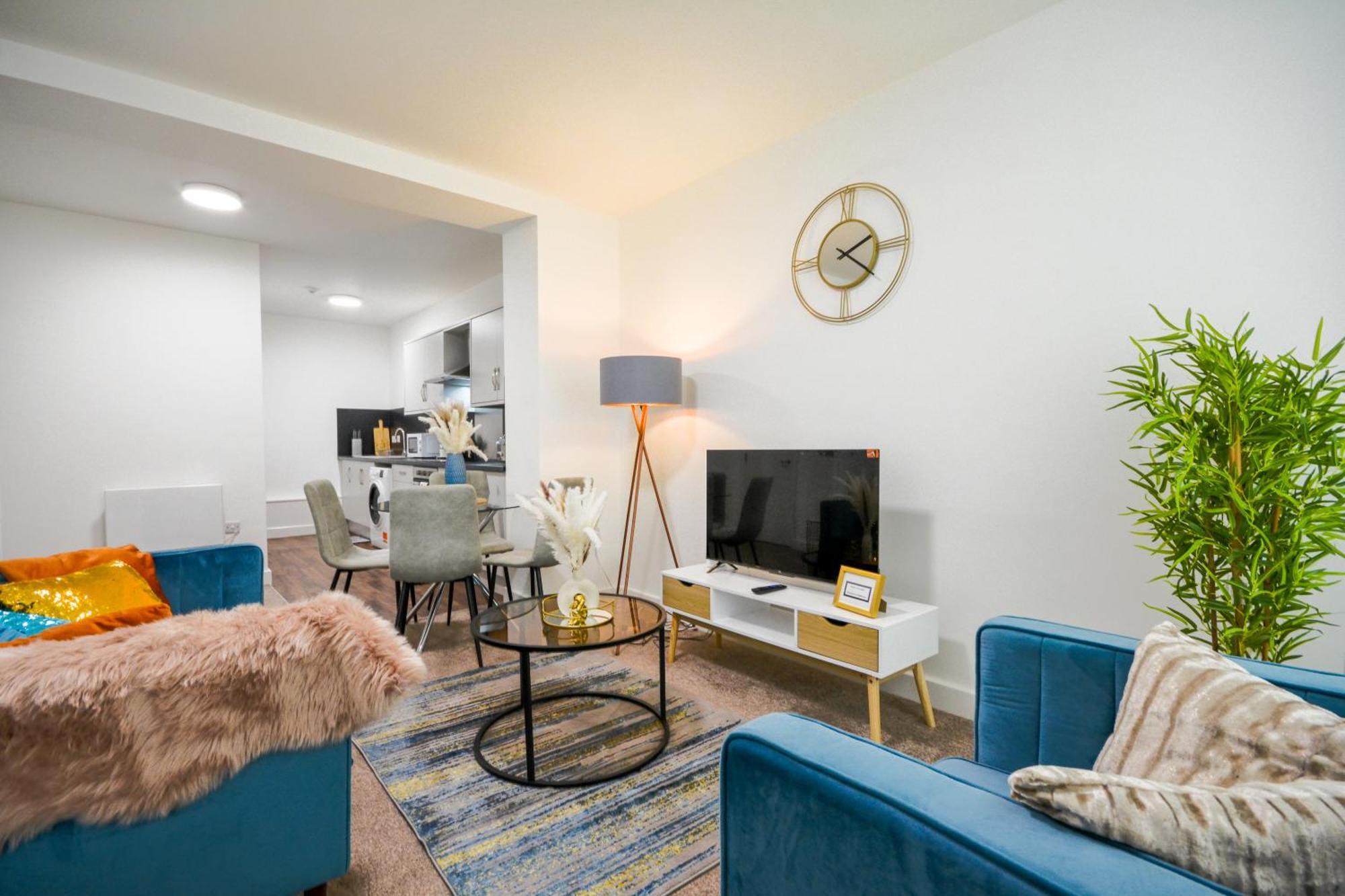 Stylish One-bedroom With Free Parking Sleeps 4 Manchester