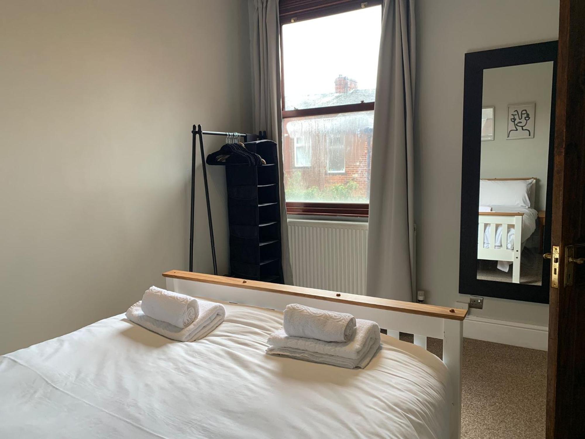 Beautifully Styled 2br With Garden Manchester