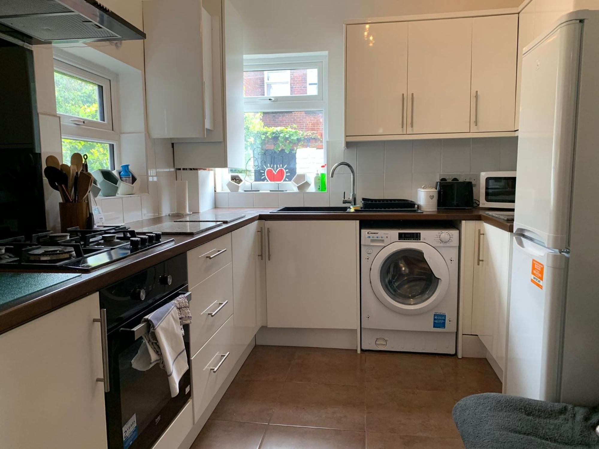 Apartment Beautifully Styled 2br With Garden
