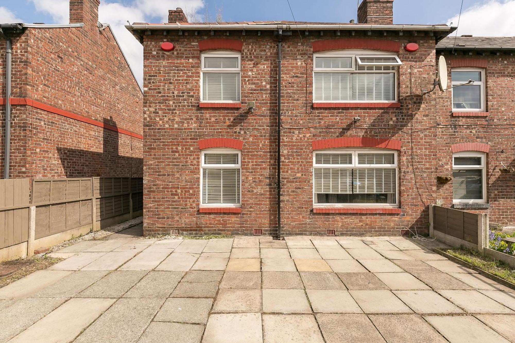 Spacious 4 Bedroom - Sleeps 8