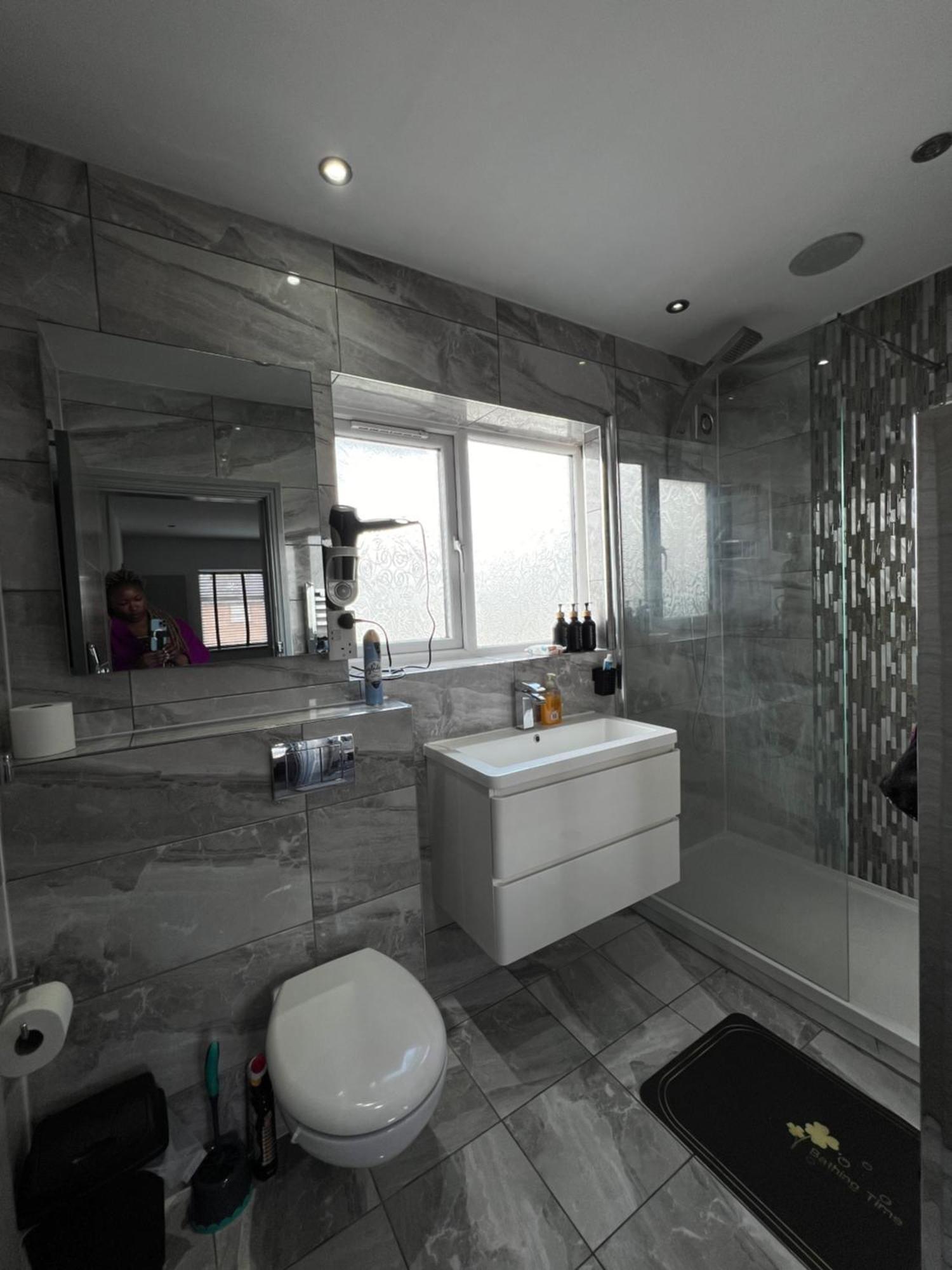 The Grey Mansion * Manchester