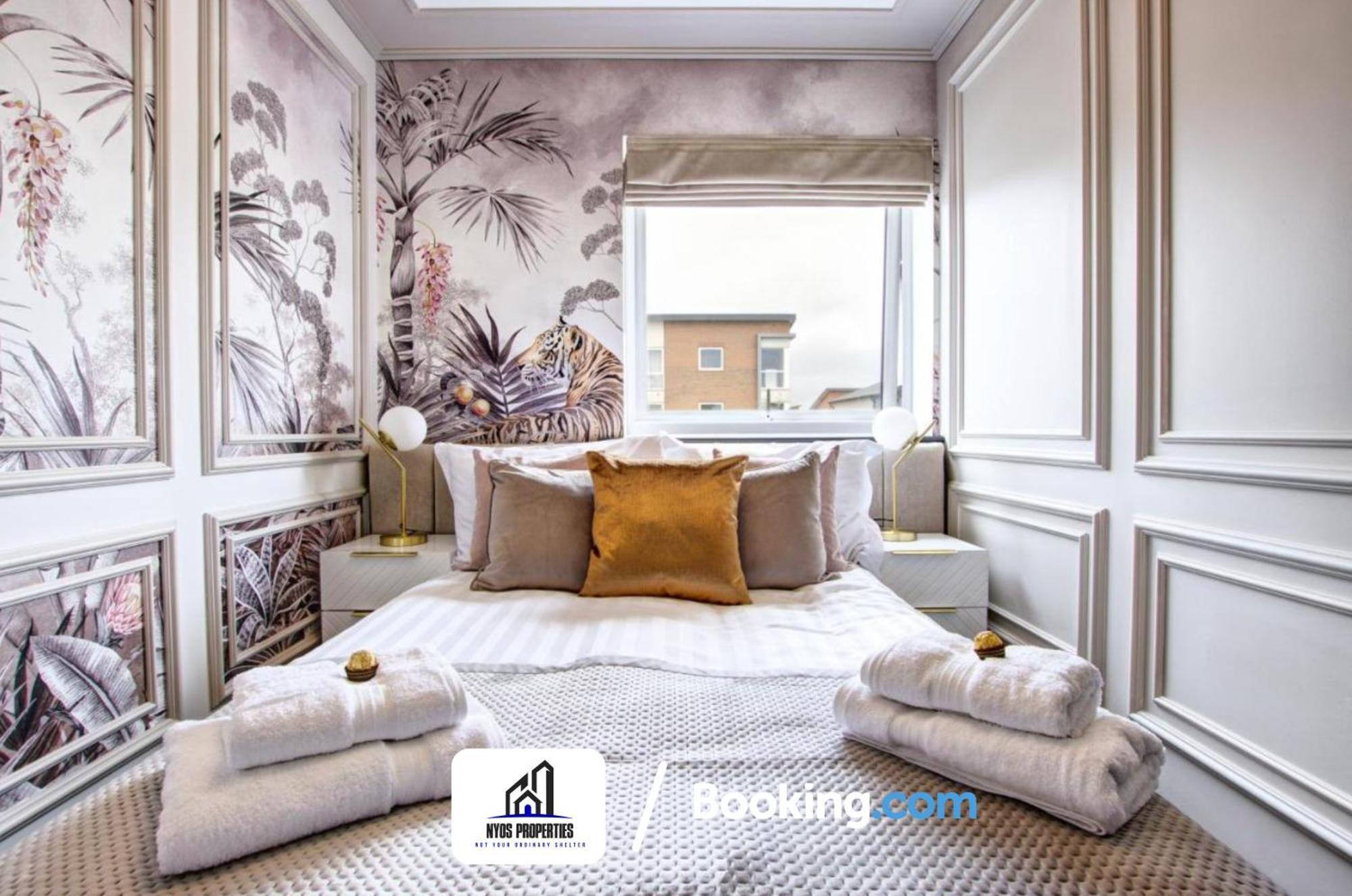 Vakantiehuis 3 Bedroom By Nyos Short Lets & Serviced With Garden Manchester