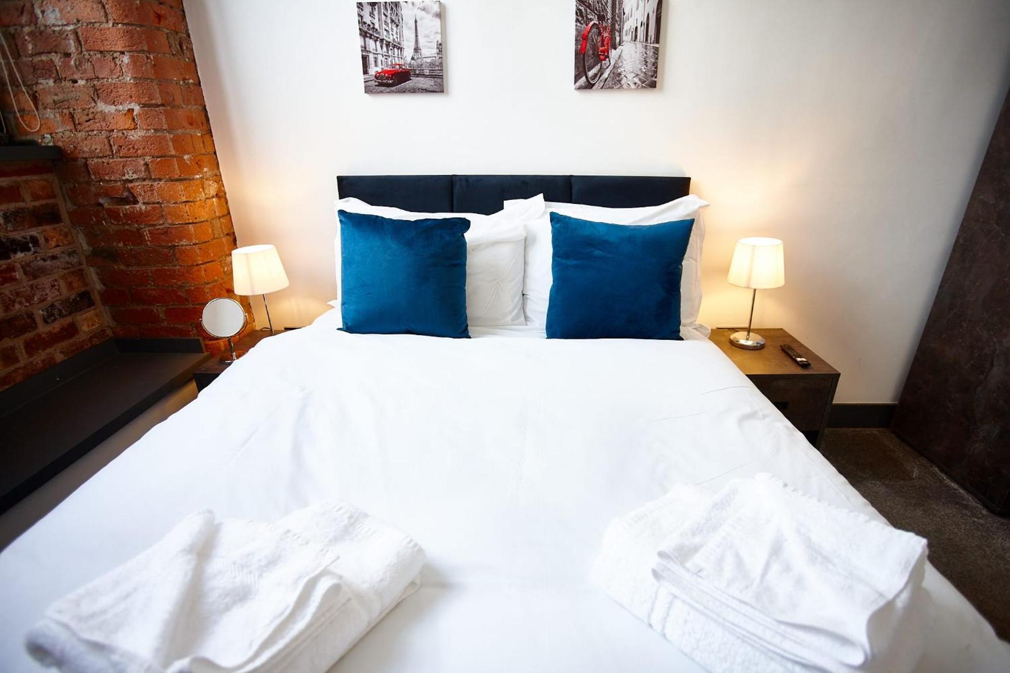 The Larimar Manchester