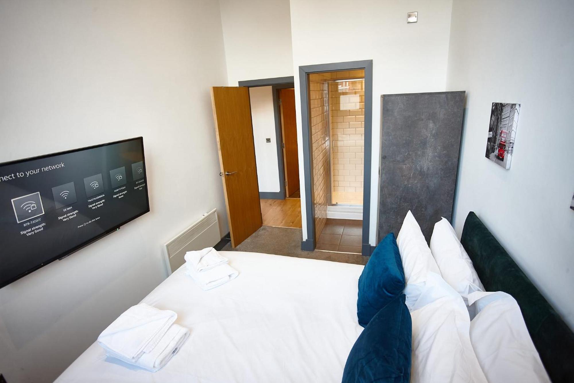 The Larimar Manchester