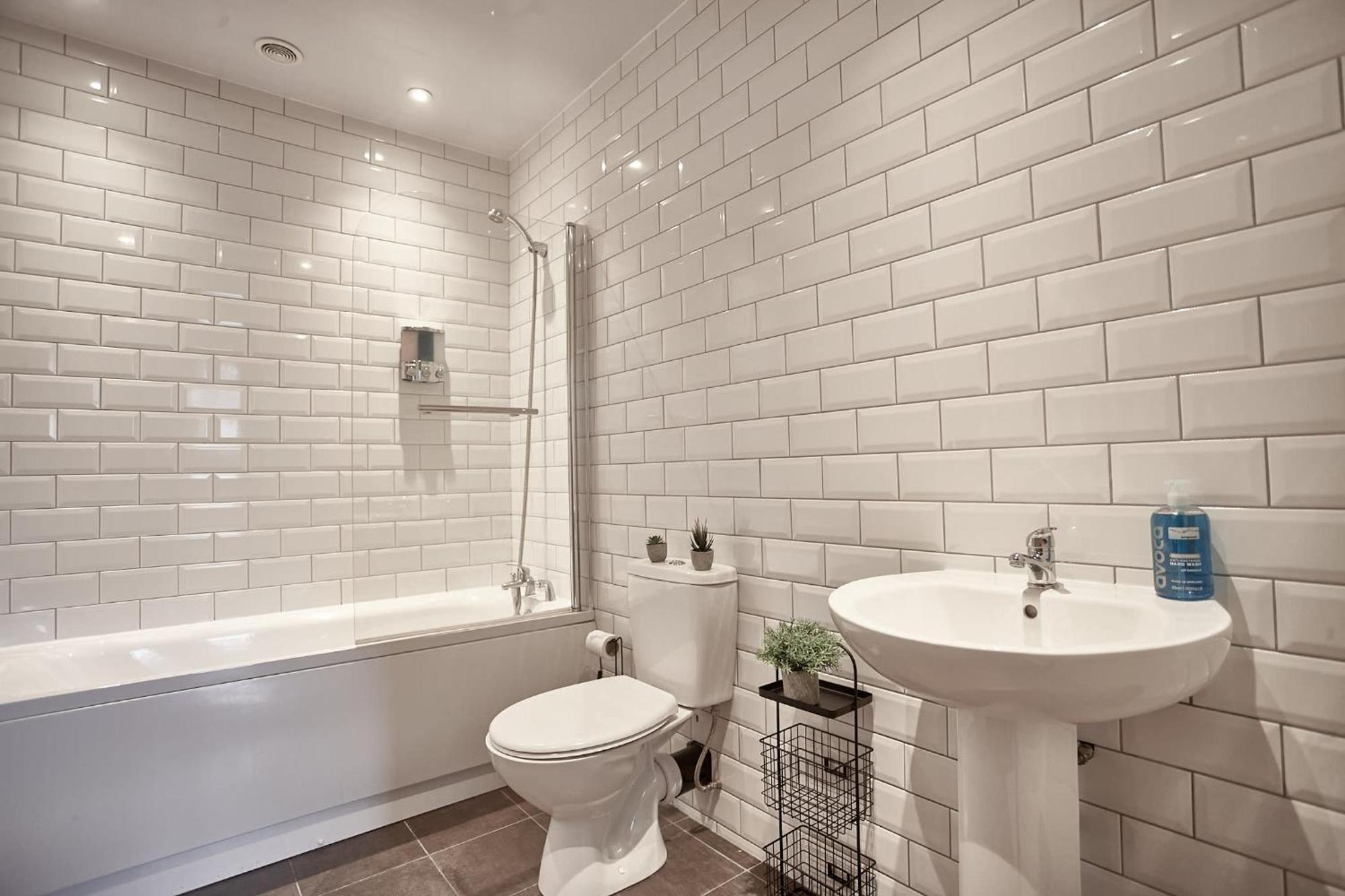 The Larimar Manchester