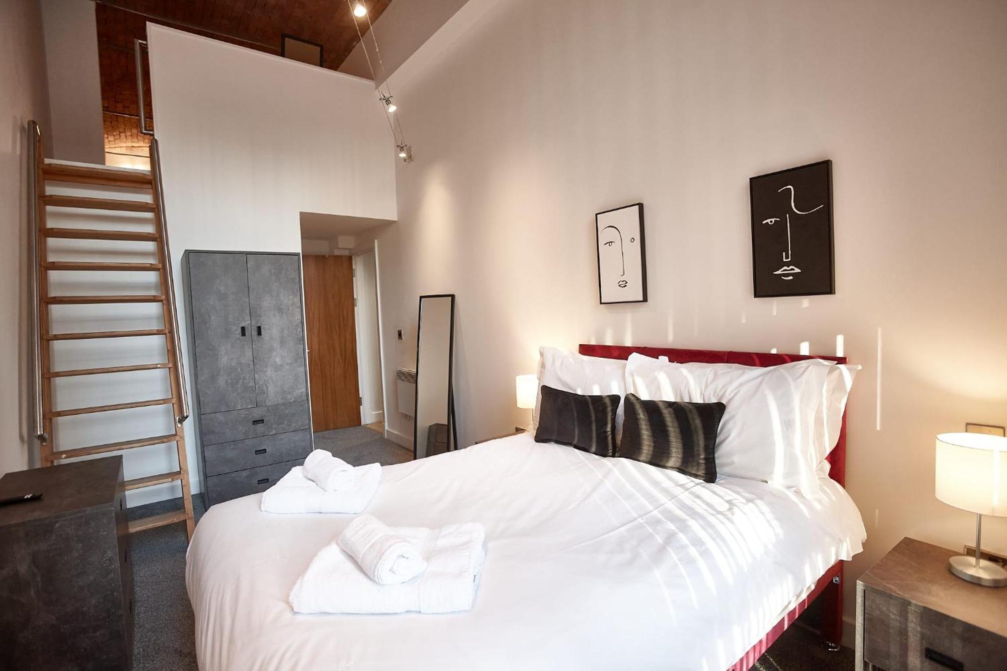 The Morganite Apartment *