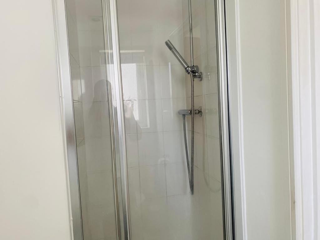 Accommodatie bij particulieren Modern, Stylish And Central *