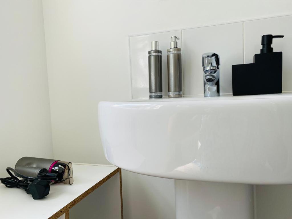 Accommodatie bij particulieren Modern, Stylish And Central *