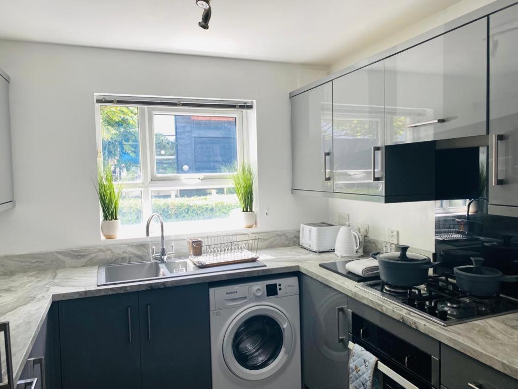 Modern, Stylish And Central