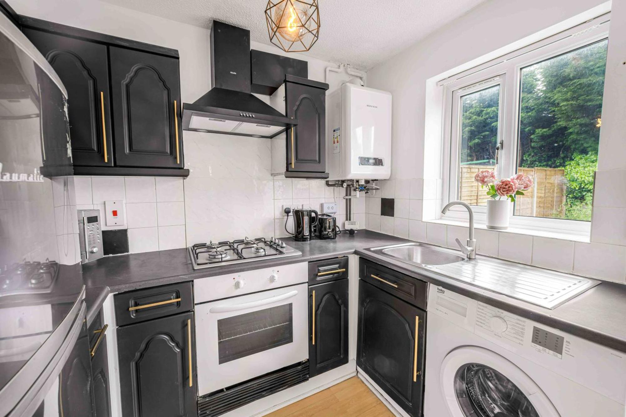 Holiday home Centre House, Perfect For Long Stays! Parking, Wifi, Outdoor Space