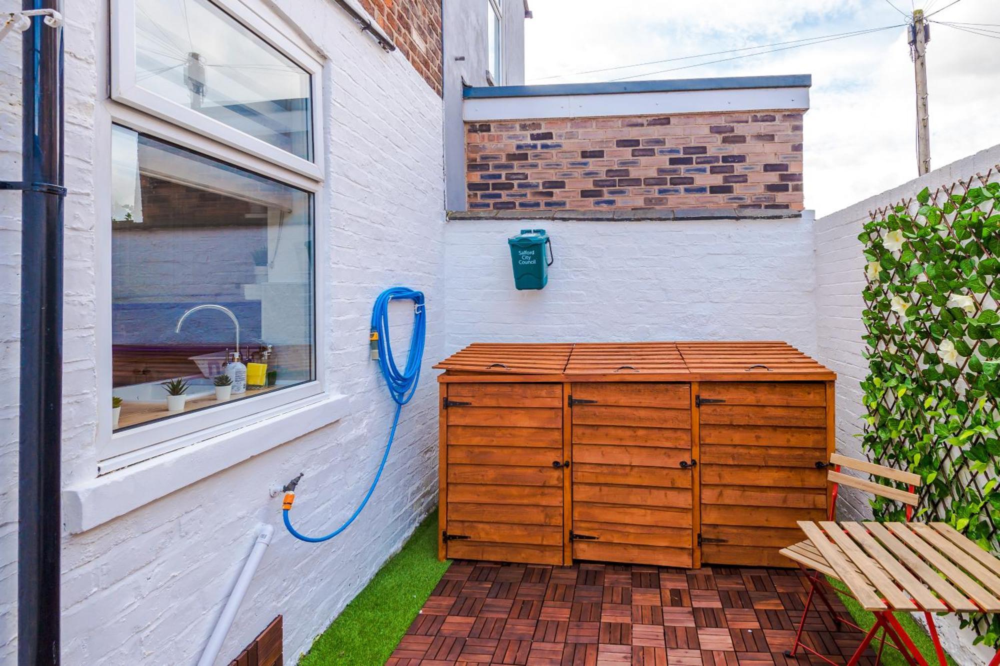 Holiday home The Retreat Near Salford Quays Manchester