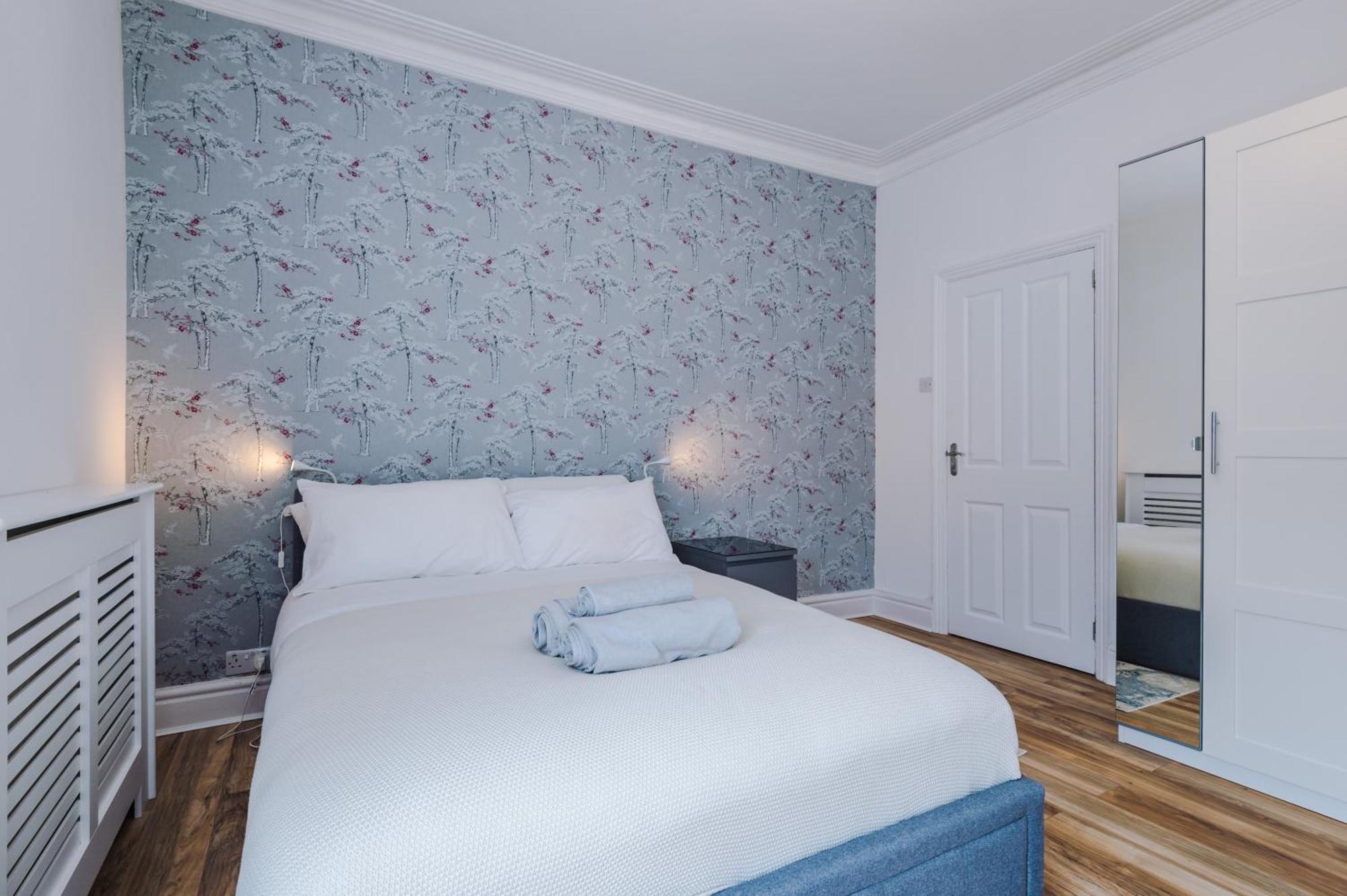 The Retreat Near Salford Quays *