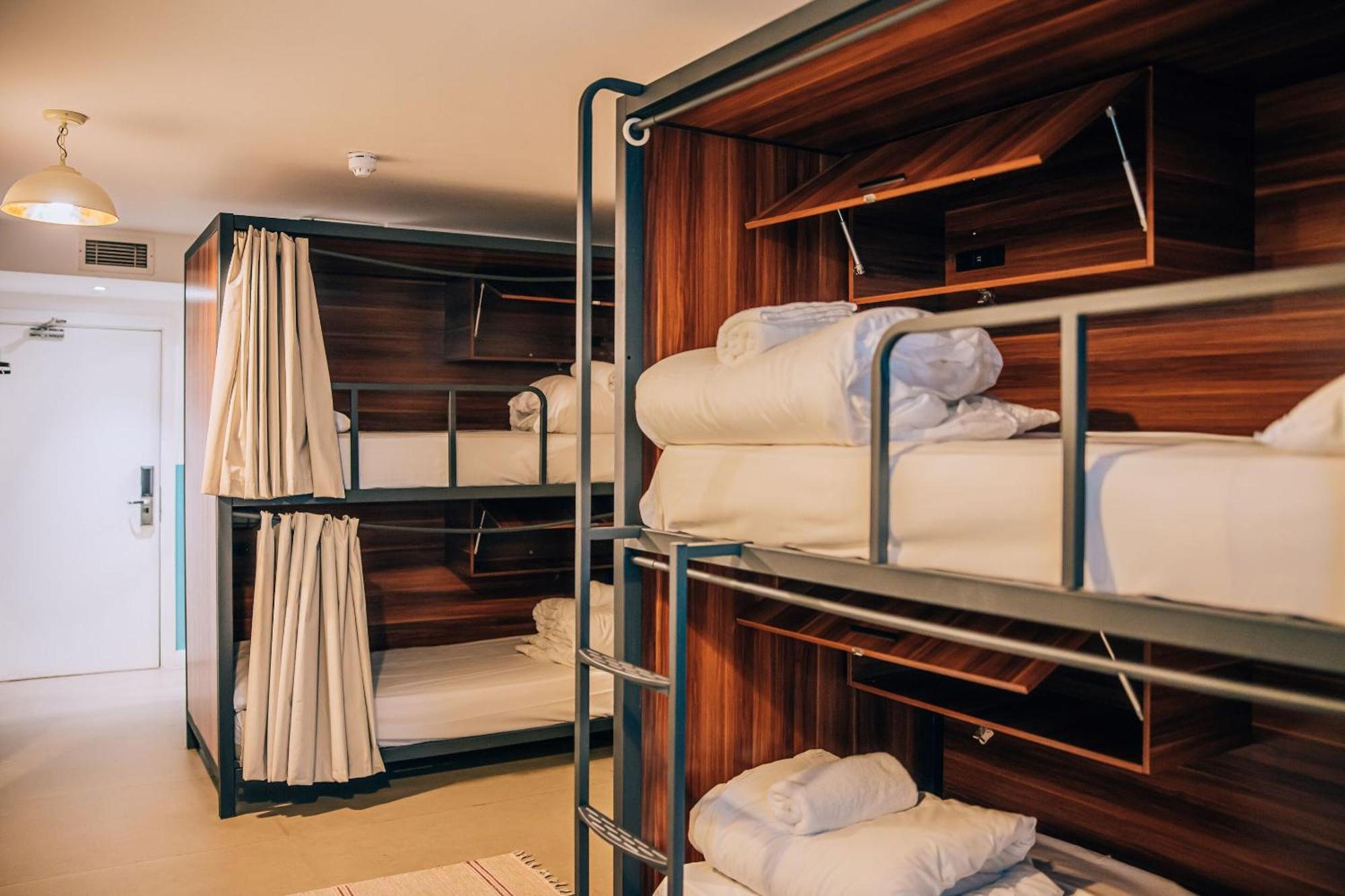 Ph Nq1 Hostel *