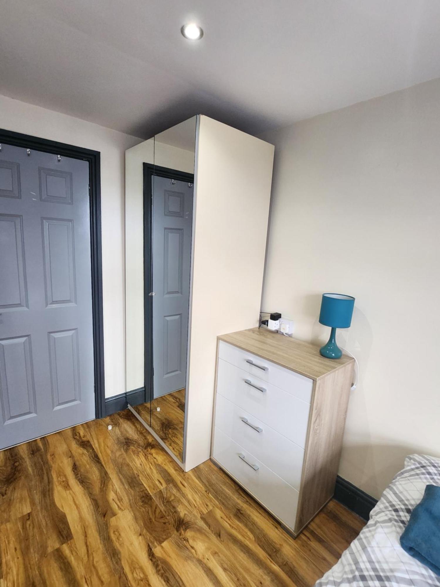 133 A Park Road Apartment Manchester