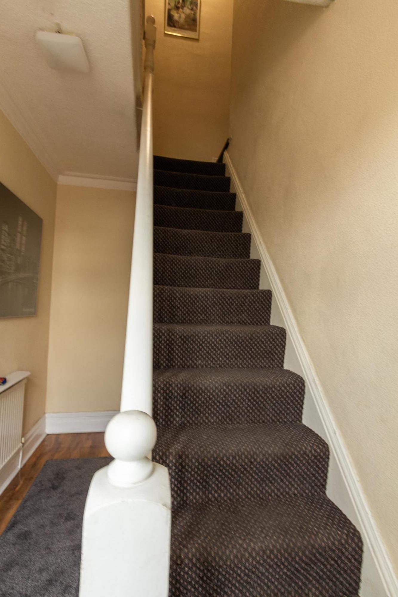 Spacious 3 - Private For 3 Guest house