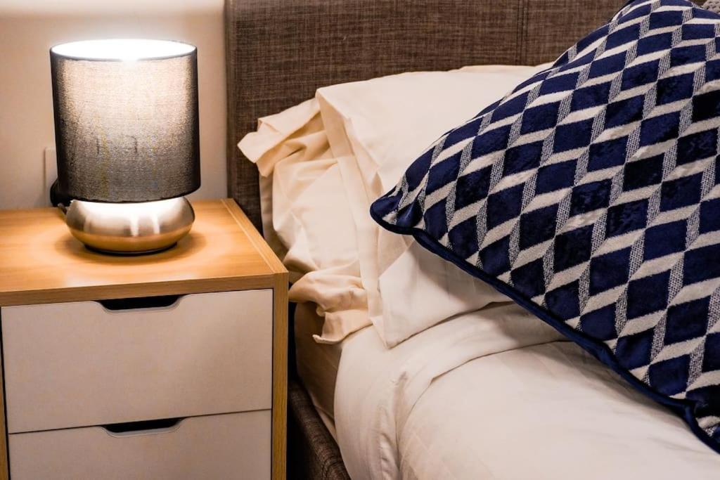 Retreat - Mcr - Free Netflix - Wifi - Parking Nearby