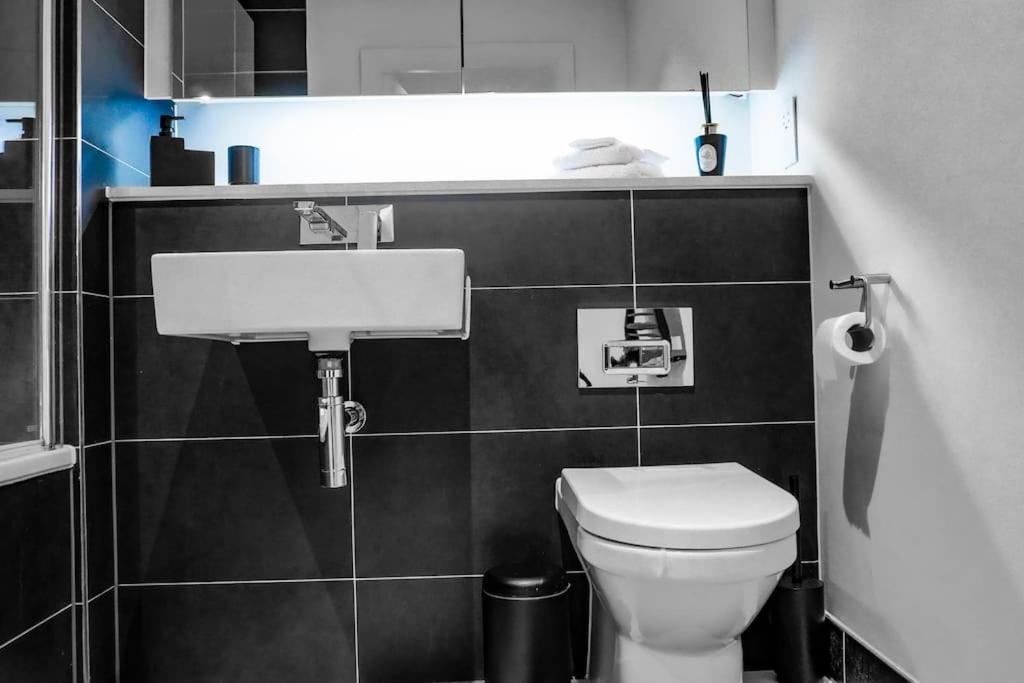 Apartment Retreat - Mcr - Free Netflix - Wifi - Parking Nearby