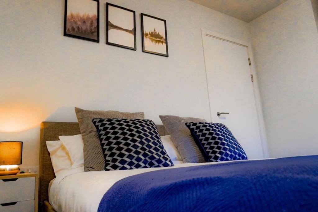 Retreat - Mcr - Free Netflix - Wifi - Parking Nearby *