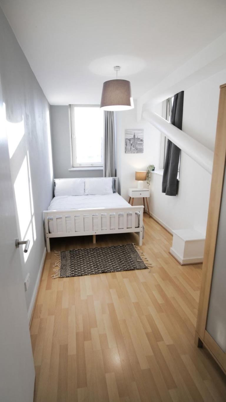 Spacious Centre 5 Guests Long Appartement *