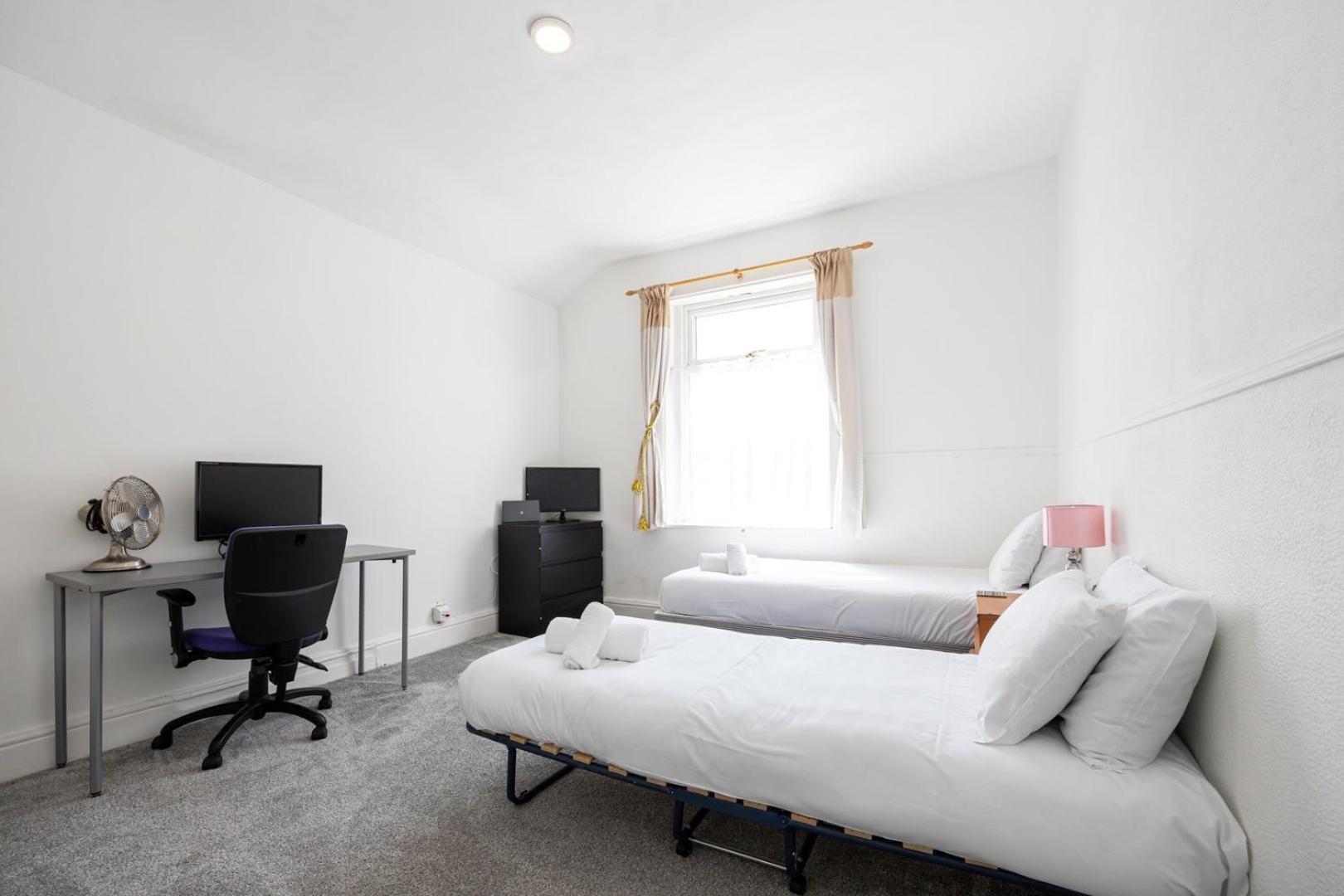 Guestready - Enchanting Life In Gorse Hill