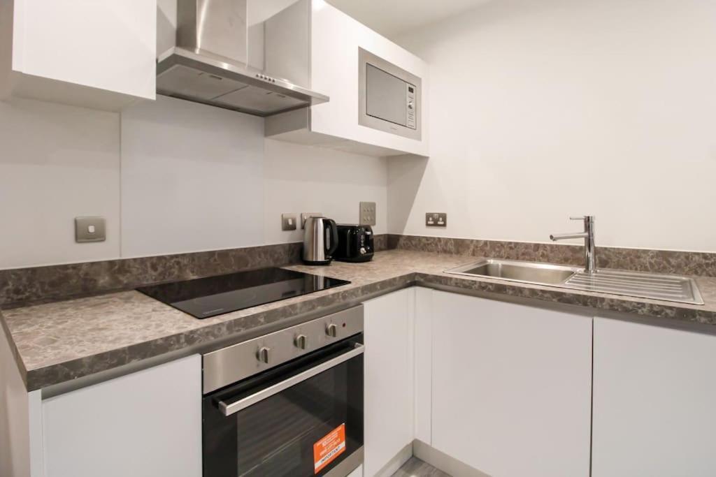 Luxury Flat - Greater *