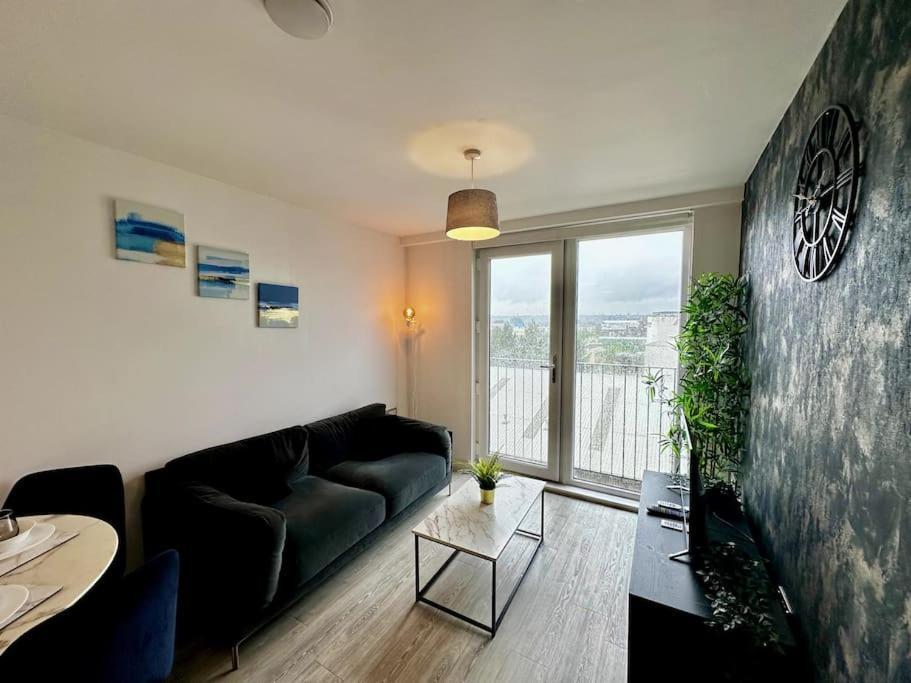 Luxury Flat - Greater * Manchester