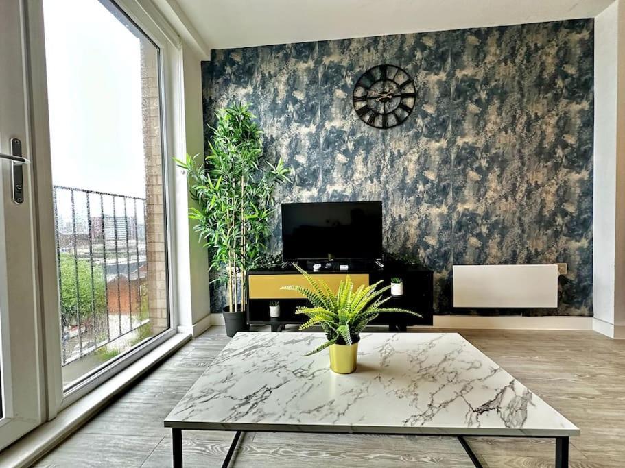 Luxury Flat - Greater