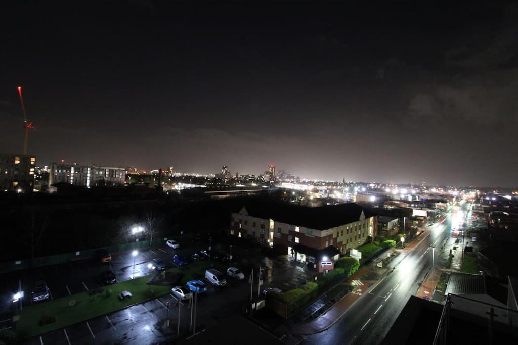 Luxury Flat - Greater * Manchester