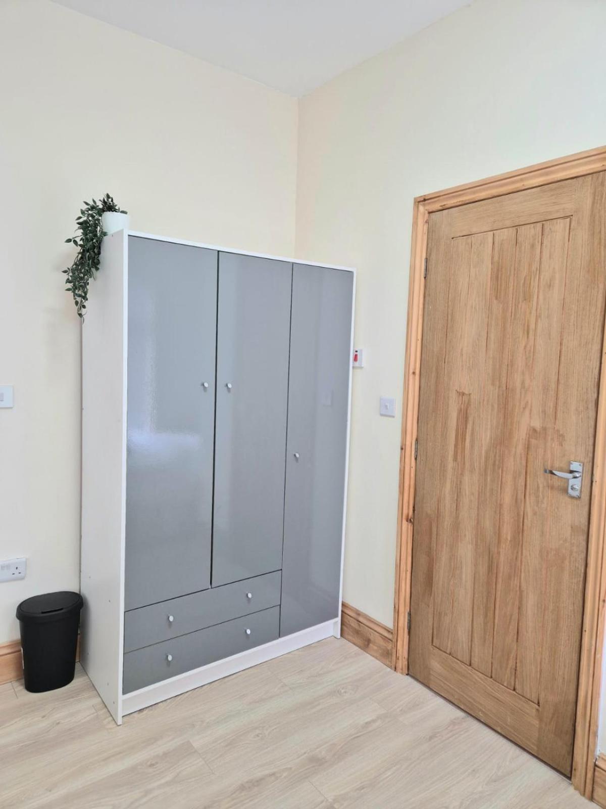 Accommodatie bij particulieren In 6 Minutes Drive To Victoria Station *