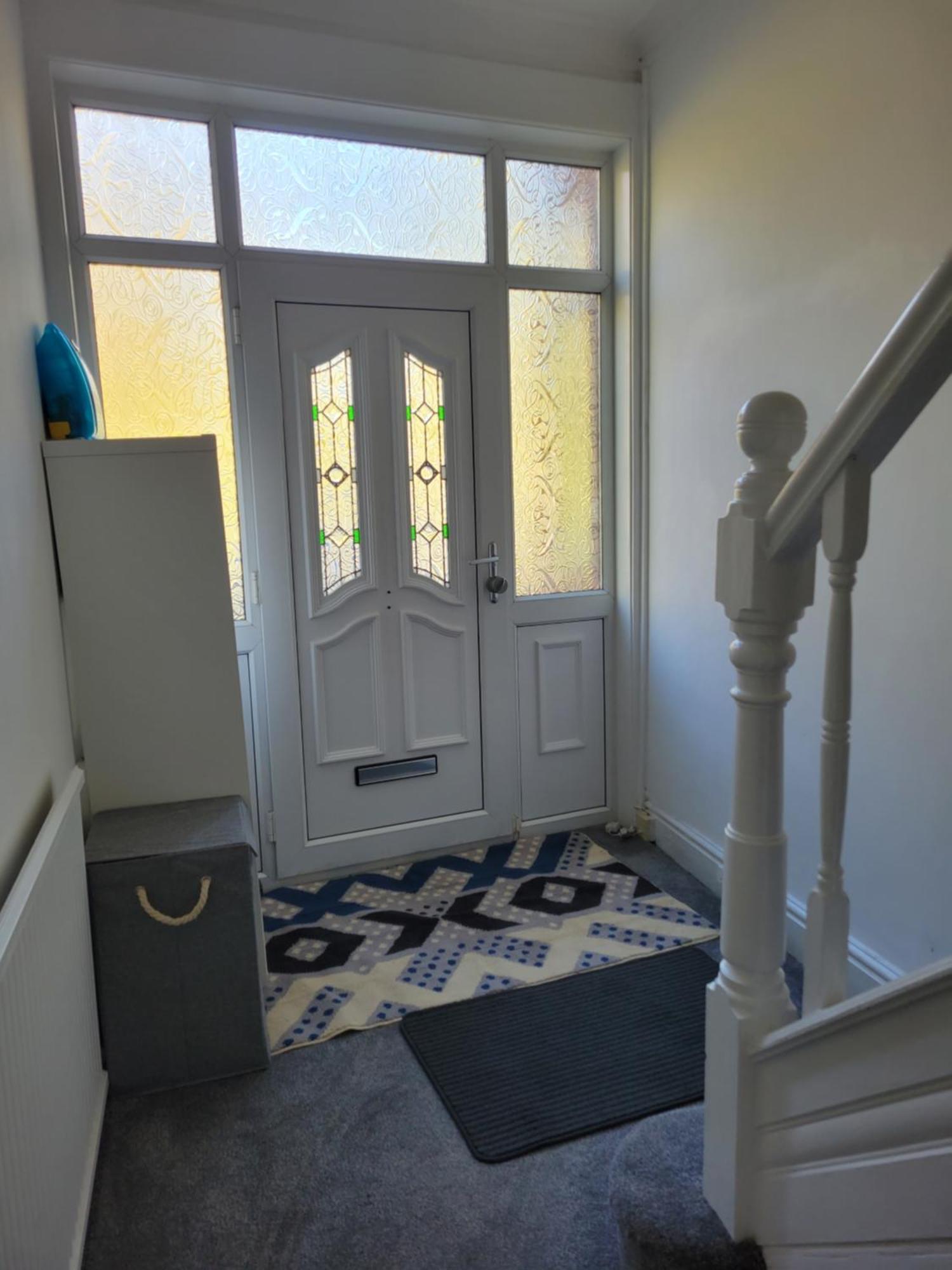A Quiet & Comfortable 4 Bedroom House * Manchester