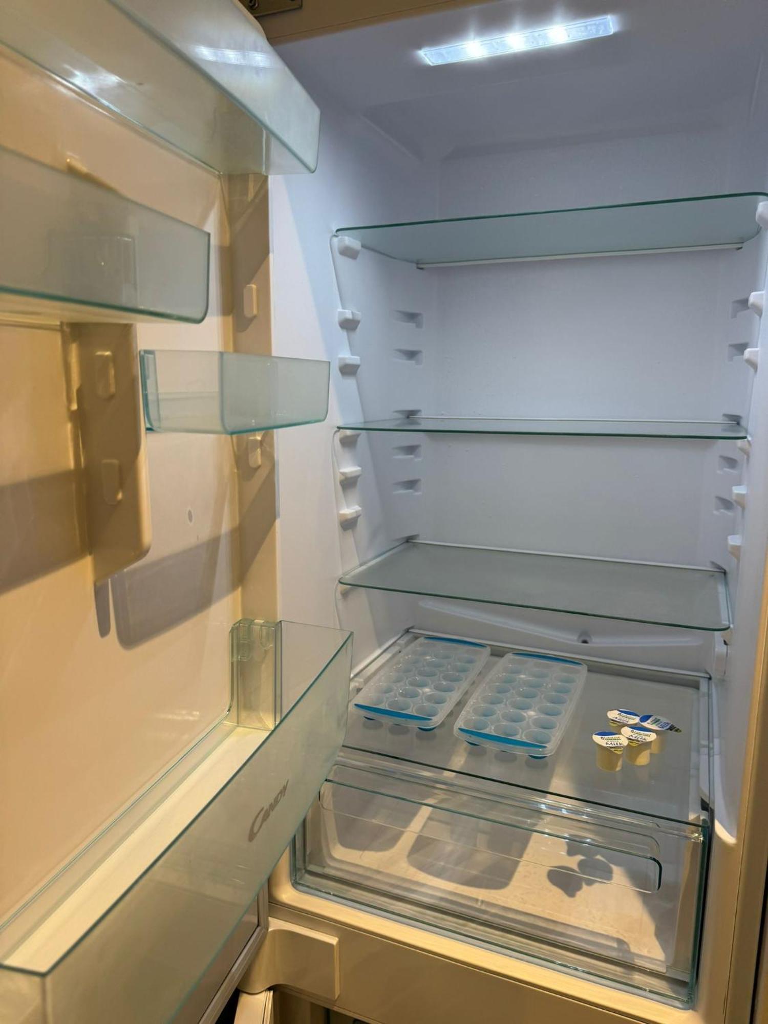 New Penthouse Height Flat, View Balcony, Free Gym & Minimalistic Apartment Manchester