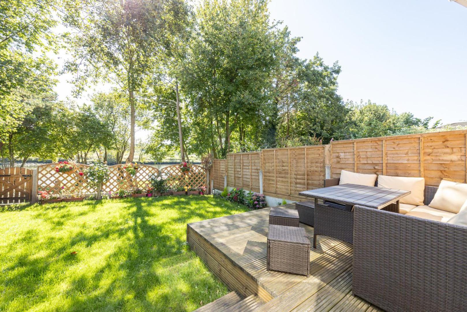Guestready - A Haven By The River Manchester
