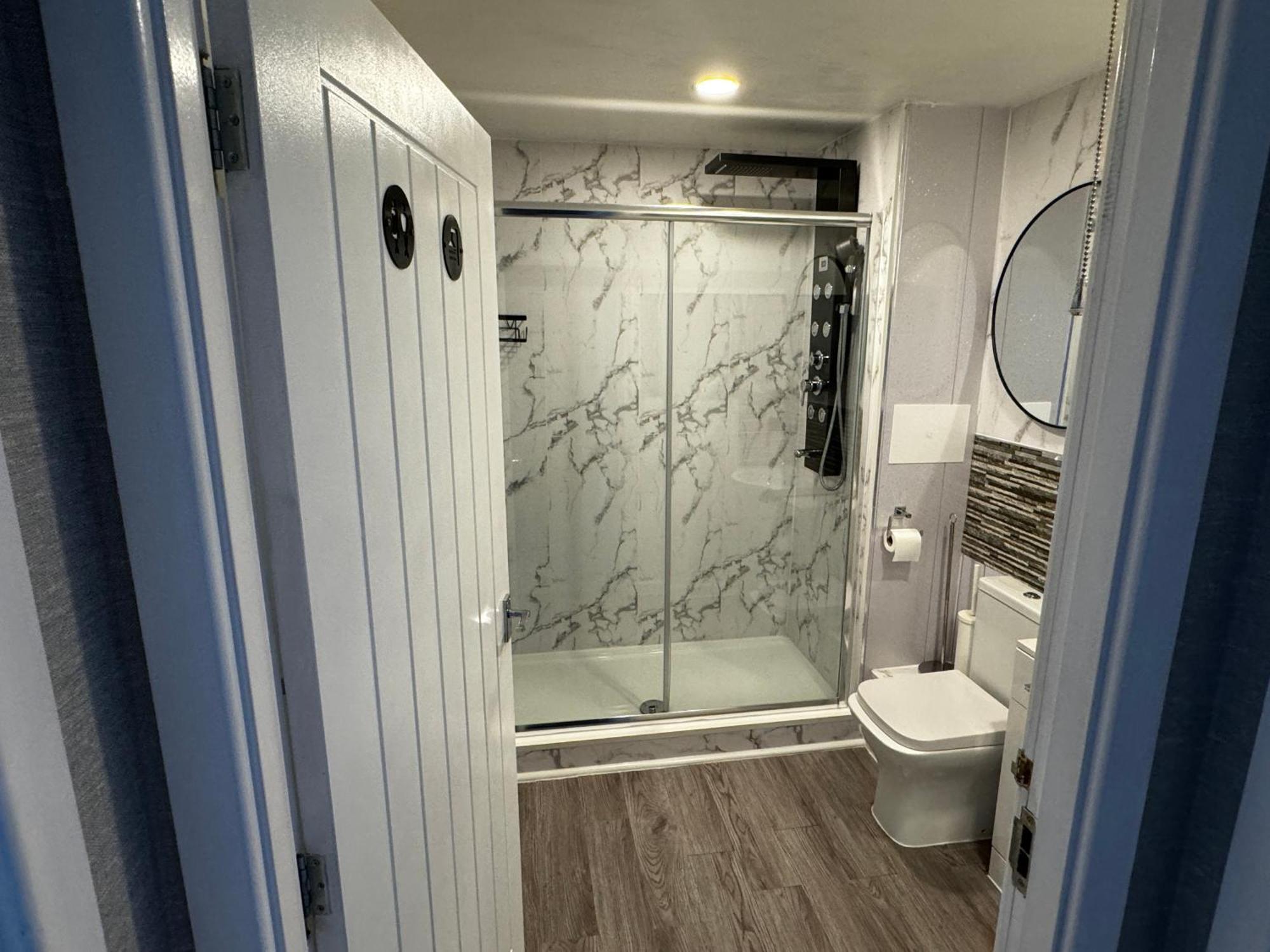 Luxury Spacious Modern Near Centre Manchester
