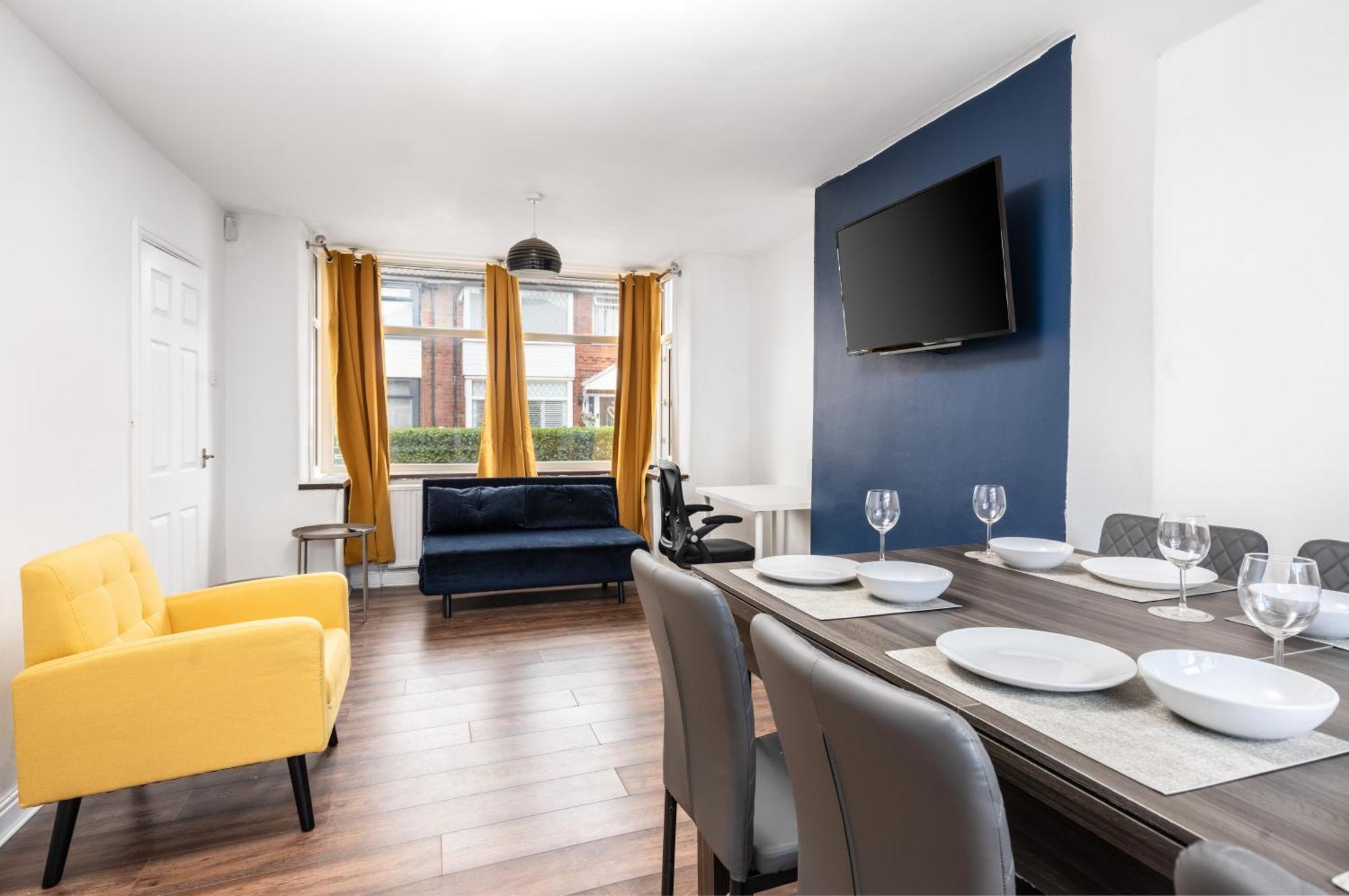 Comfy 3br - Pool Table - Games - Sleeps 8 Manchester