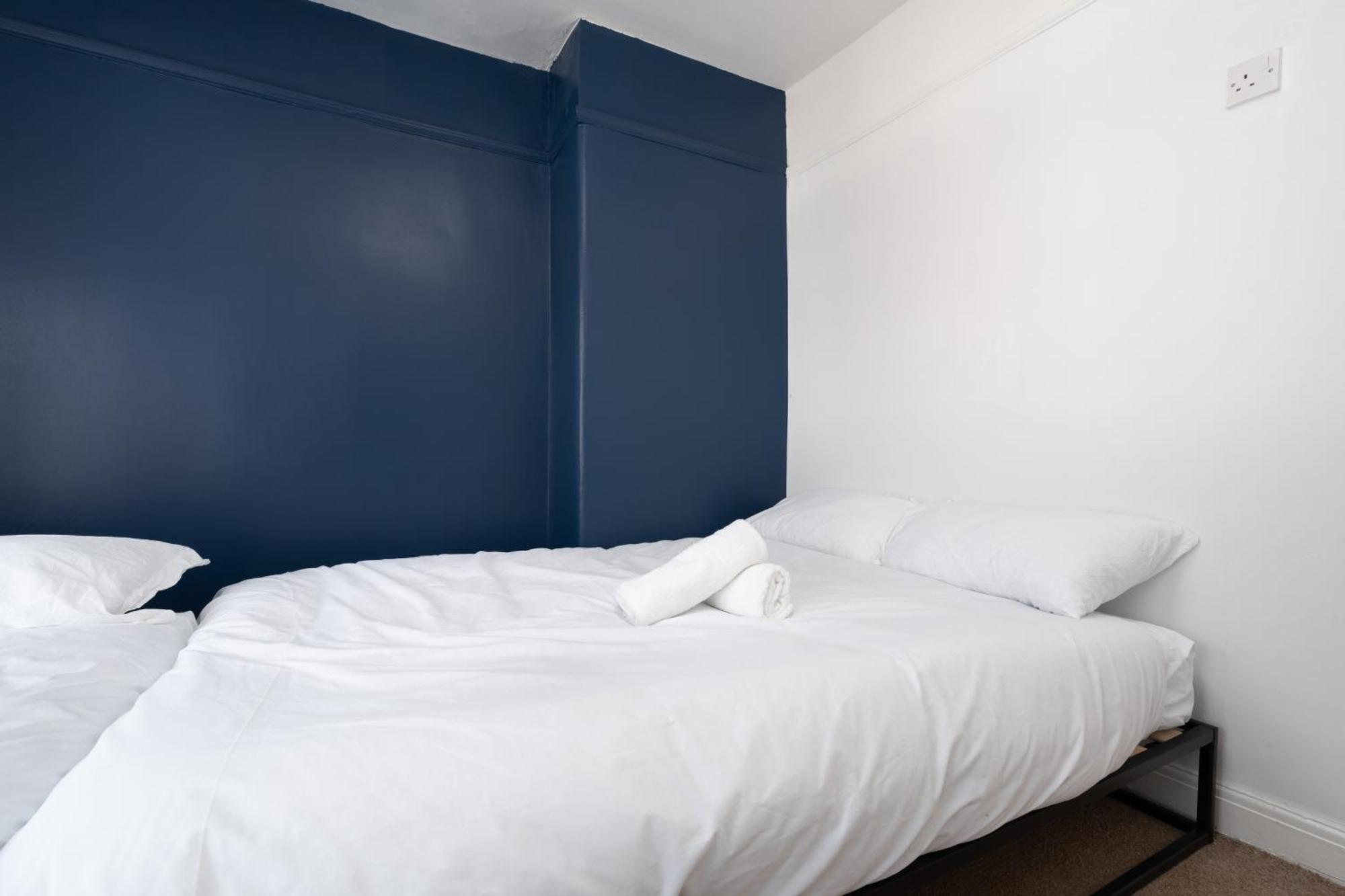 Comfy 3br - Pool Table - Games - Sleeps 8 Holiday home Manchester