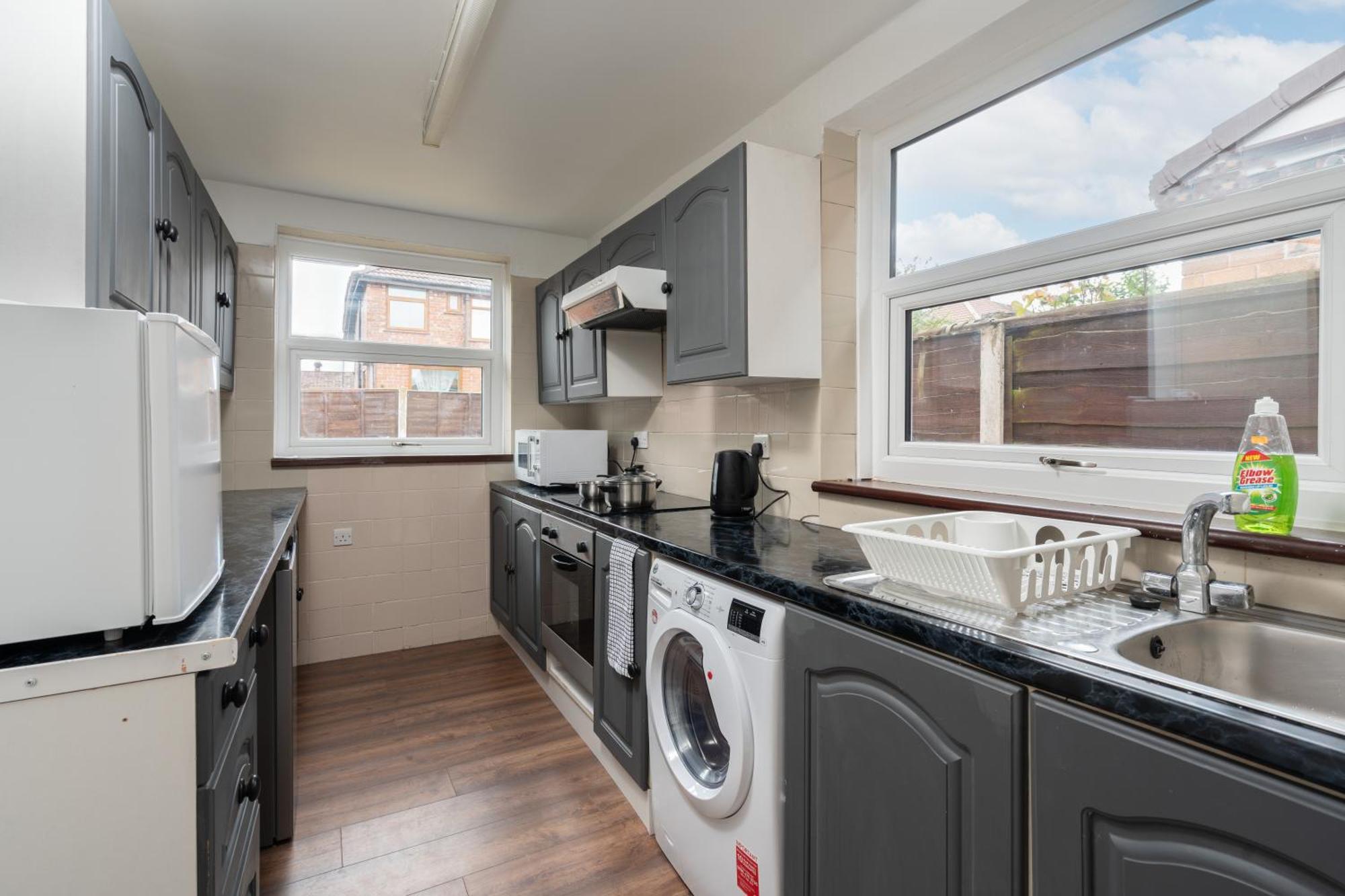 Comfy 3br - Pool Table - Games - Sleeps 8 Manchester