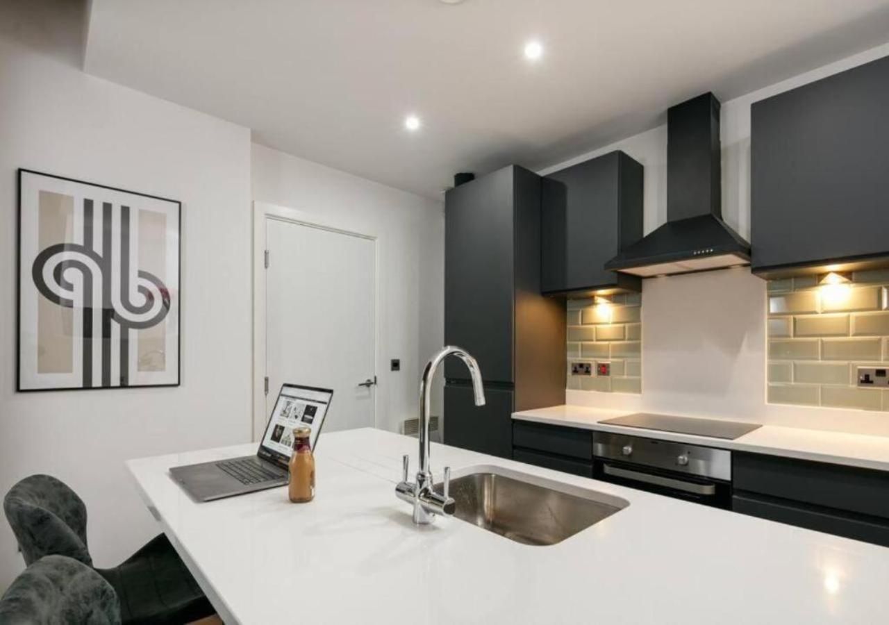 Cavern By The Heim Residences Apartment *
